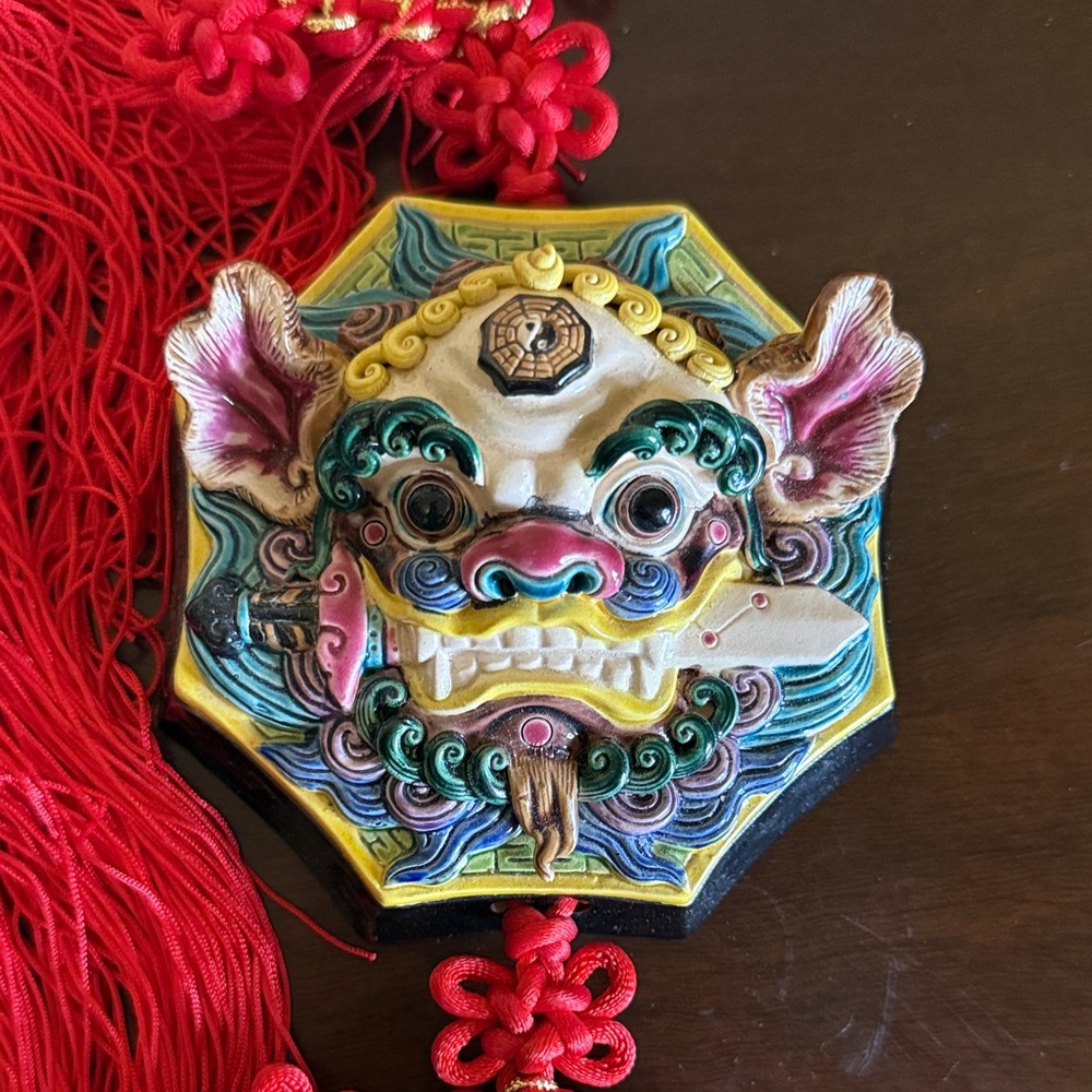 Colorful Chinese Guardian Lion Wall Hanging with Red Tassel